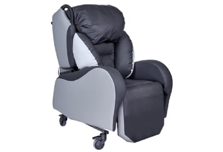 CURA Legacy Chair